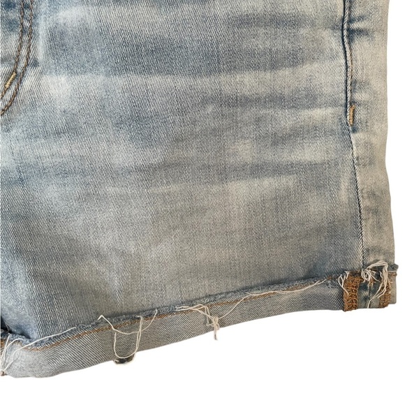 American Eagle Hi Rise Shortie Light Wash 10 - Picture 3 of 7